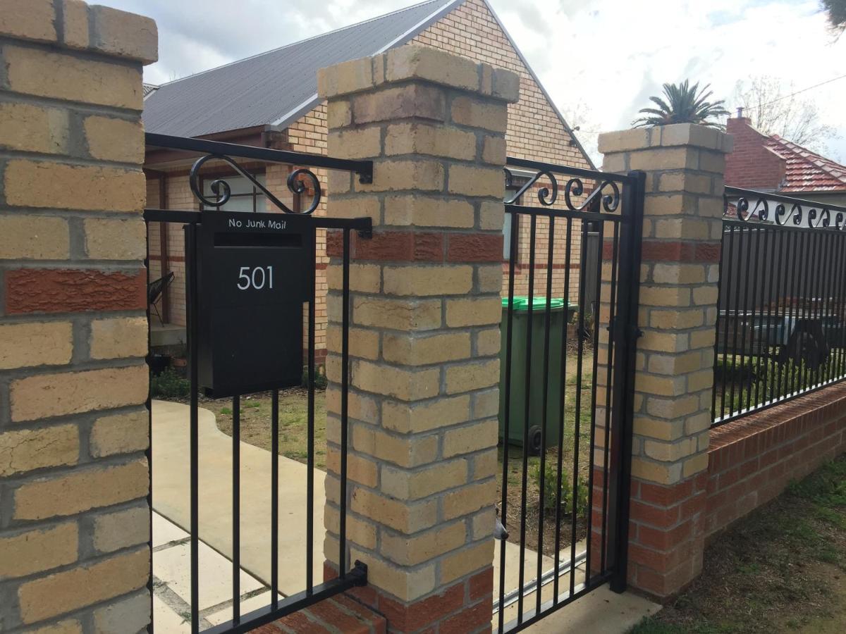 Modern, Private And Close To Town. Albury Exterior foto
