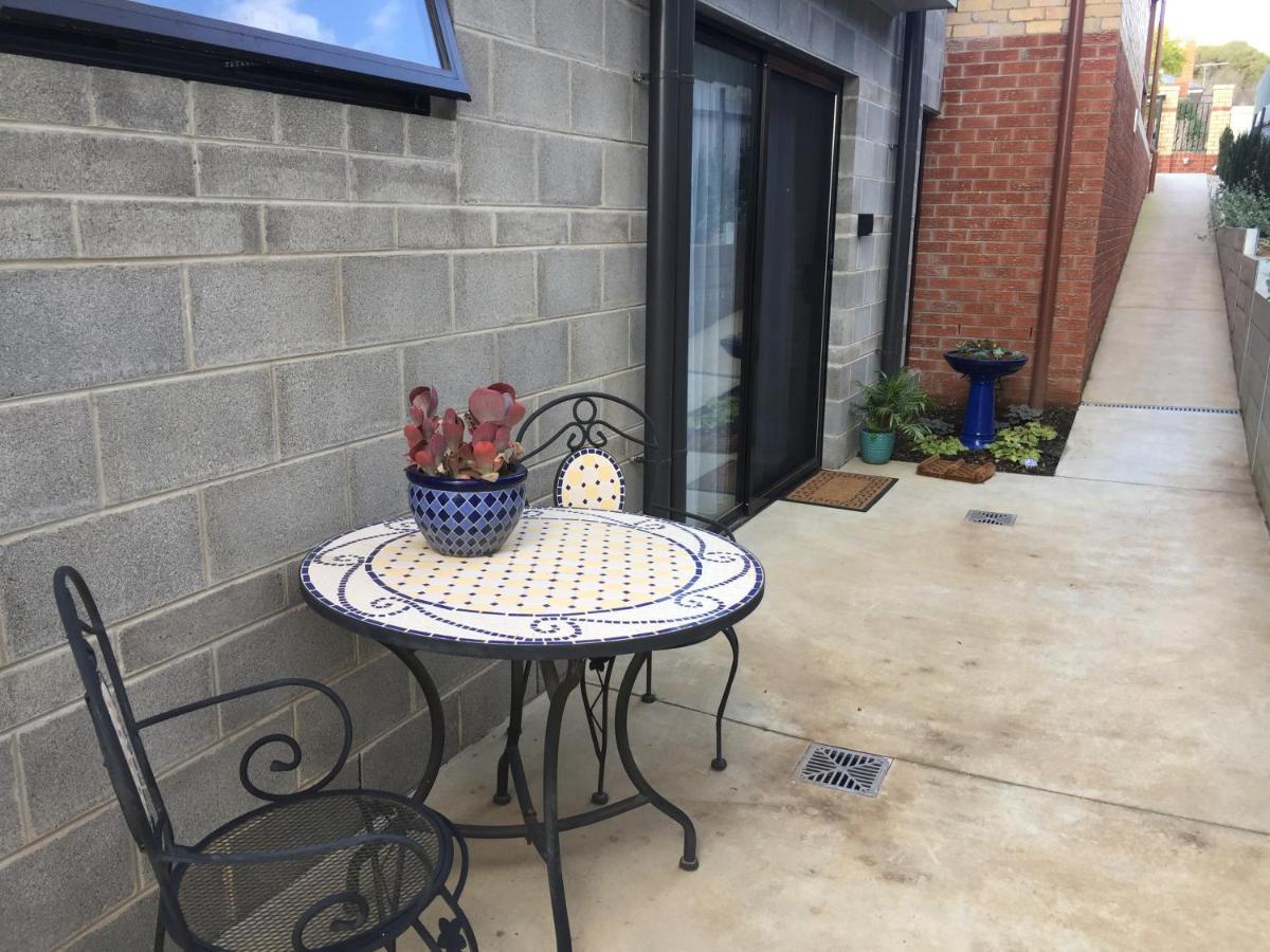 Modern, Private And Close To Town. Albury Exterior foto